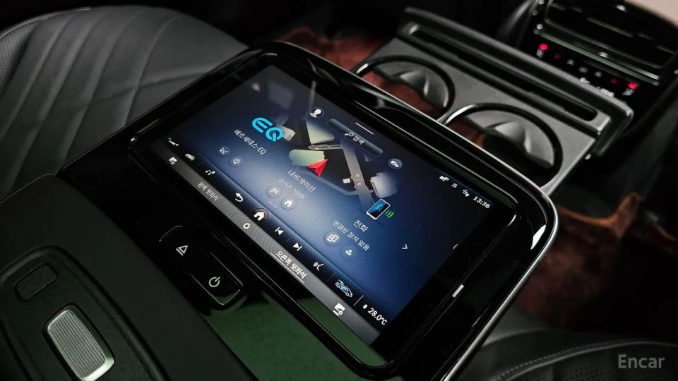 Mercedes-Benz EQS