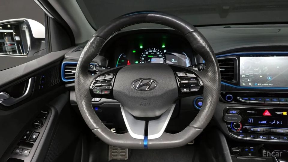 Hyundai Ioniq