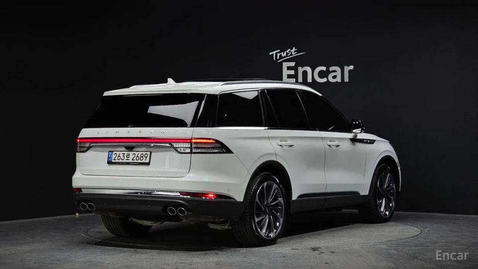Lincoln Aviator