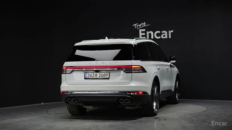 Lincoln Aviator