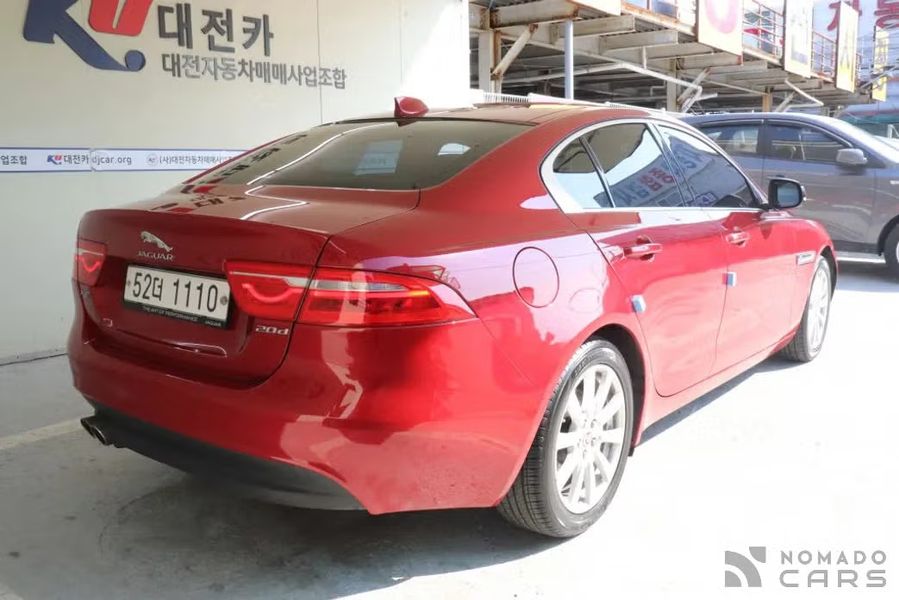 Jaguar XE