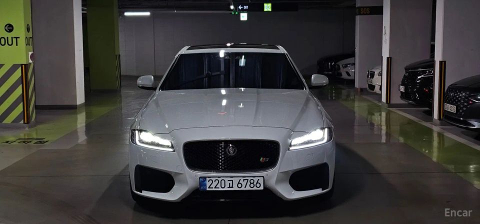 Jaguar xf