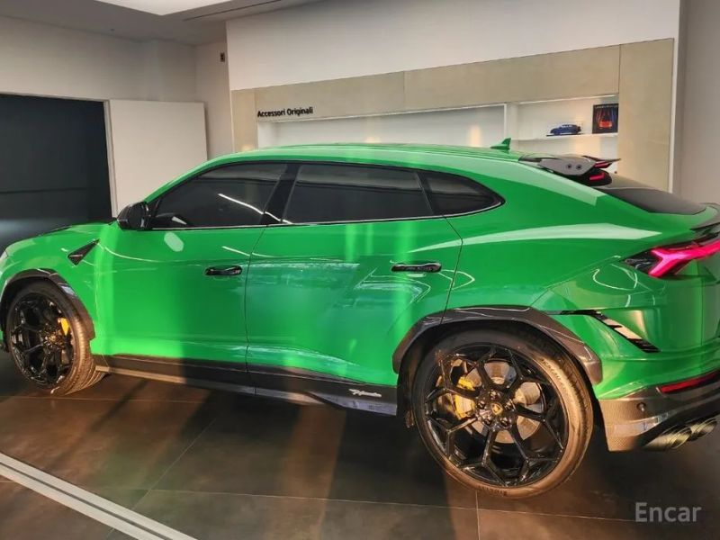 Lamborghini urus
