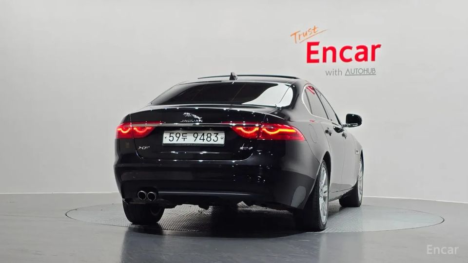 Jaguar xf