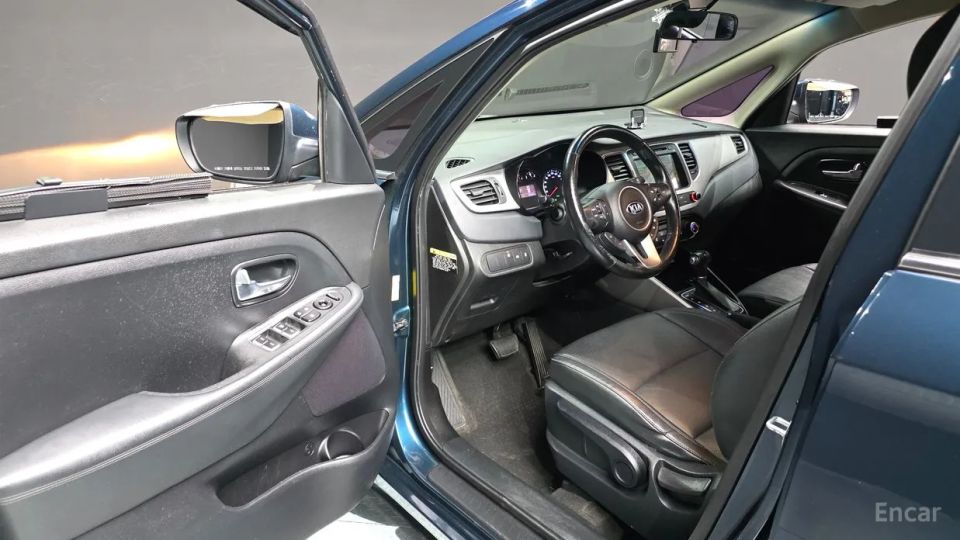 Kia Carens
