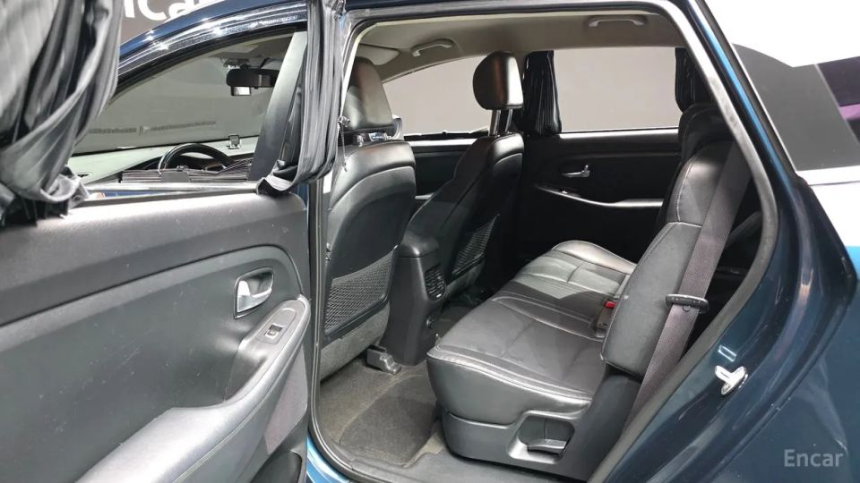 Kia Carens