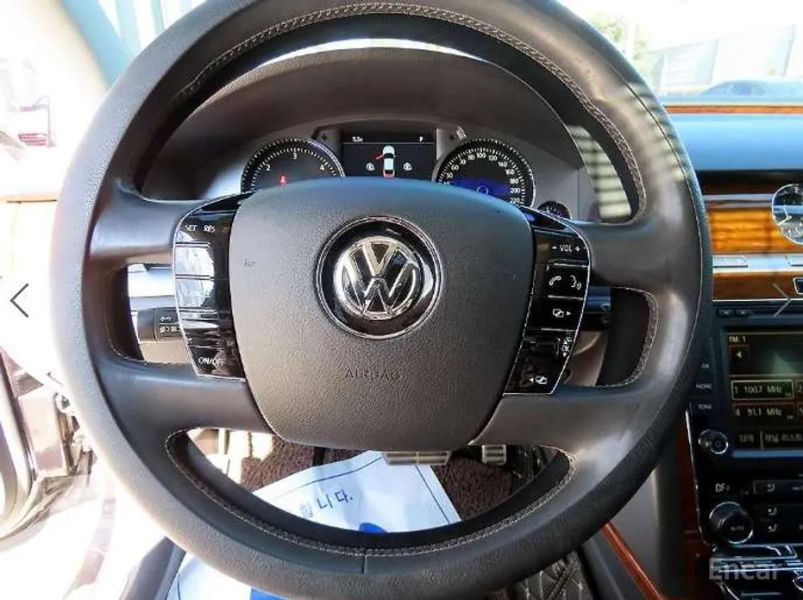 Volkswagen Phaeton