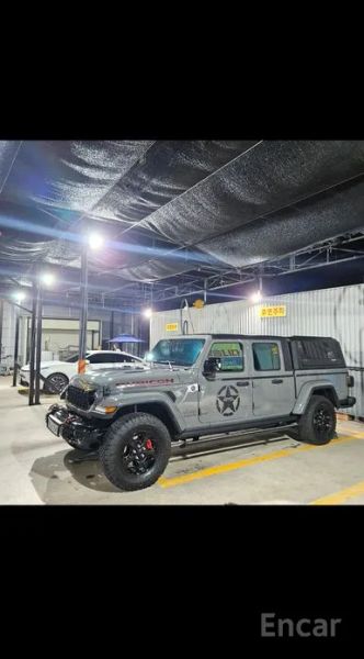 Jeep gladiator