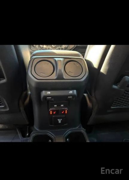 Jeep gladiator