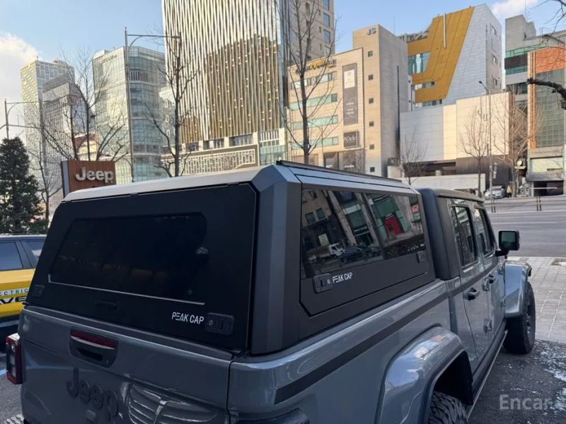 Jeep gladiator