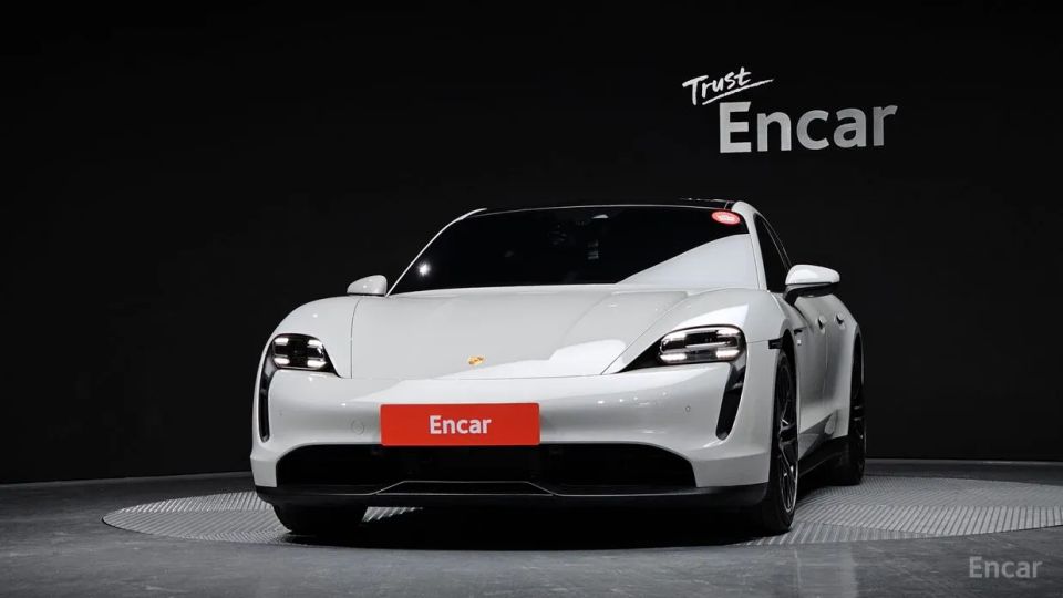 Porsche Taycan