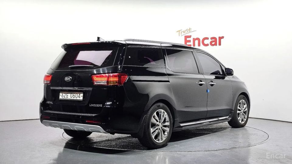 Kia Canival