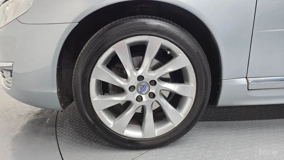 Volvo S80