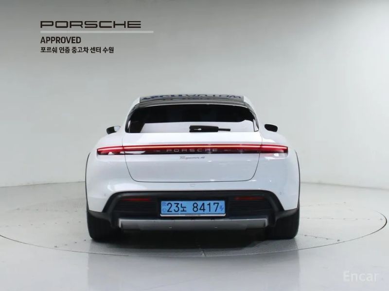 Porsche Taycan