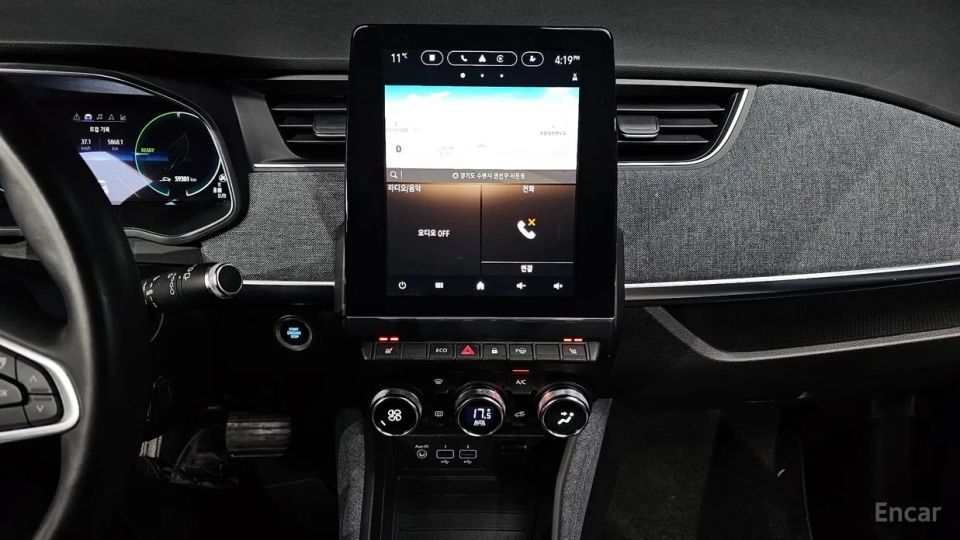 Renault-KoreaSamsung Zoe