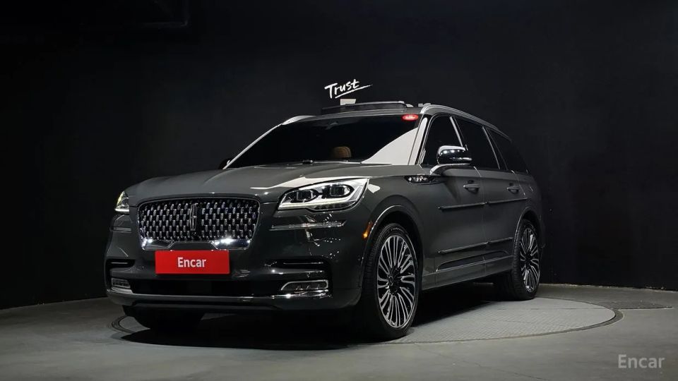 Lincoln Aviator