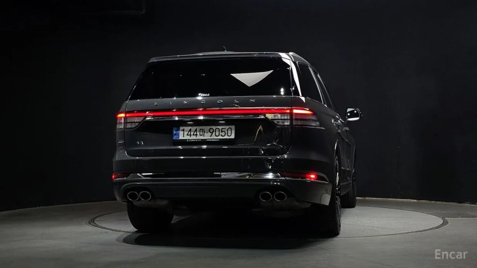 Lincoln Aviator