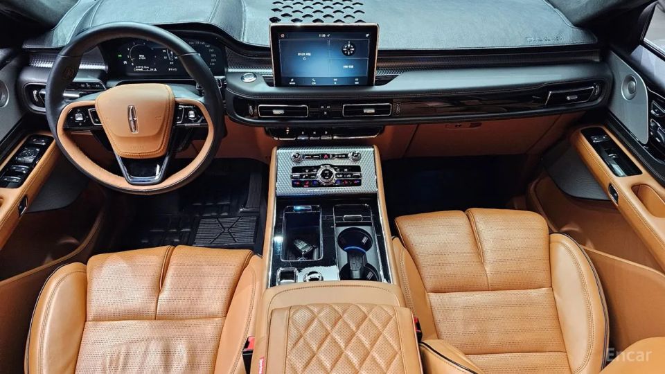 Lincoln Aviator