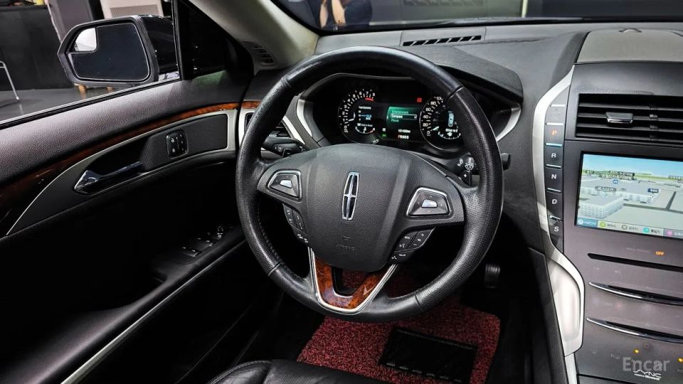 Lincoln MKZ