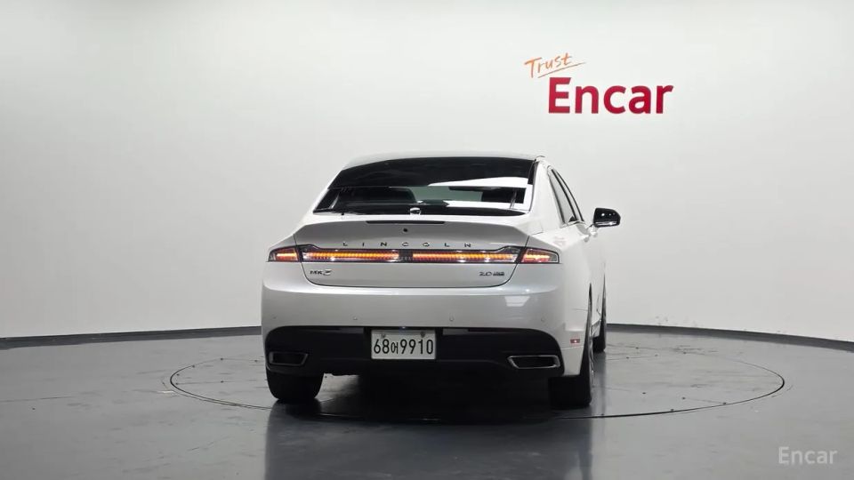 Lincoln MKZ