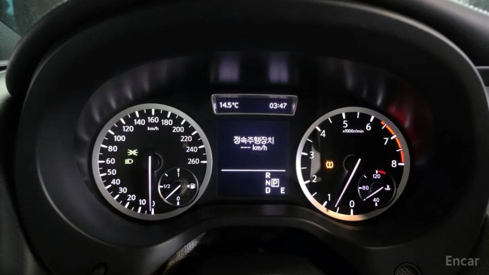 Infiniti Q30
