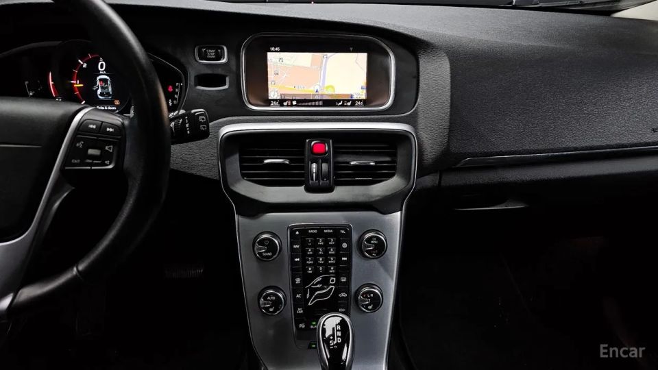 Volvo V40
