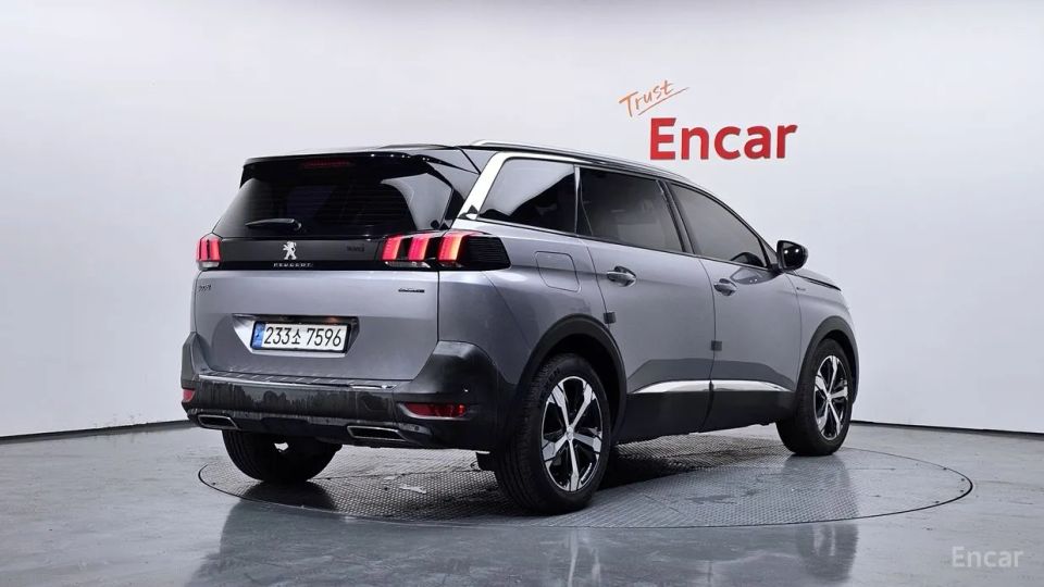 Peugeot 5008
