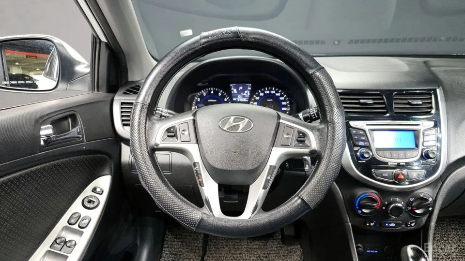Hyundai Accent