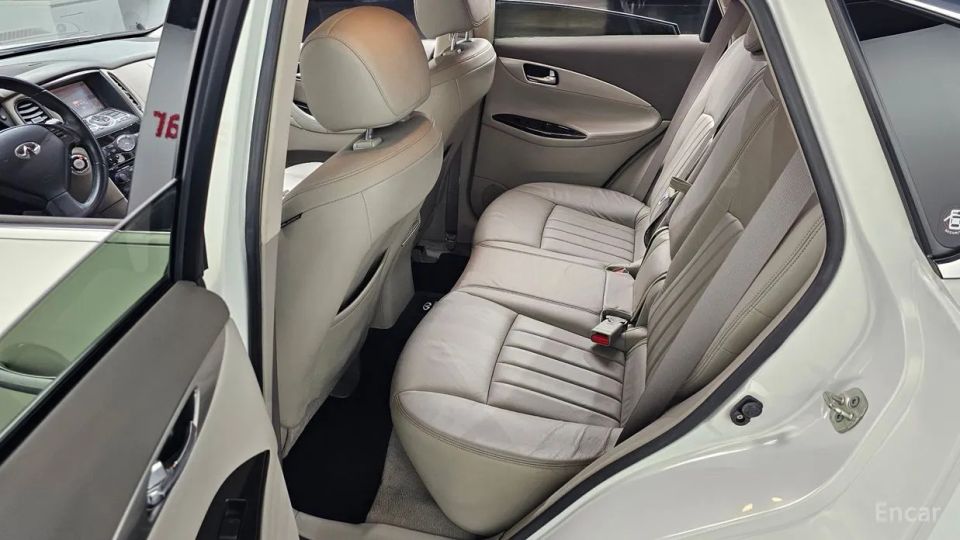 Infiniti EX