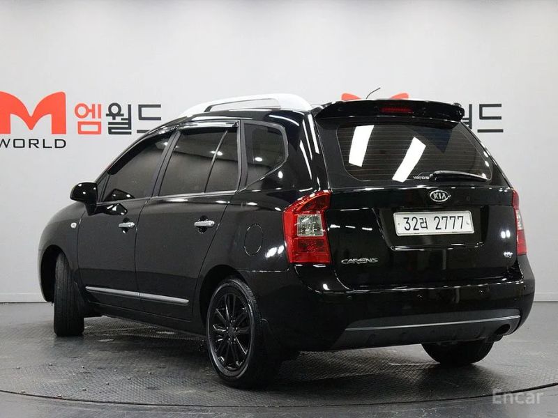 Kia Carens