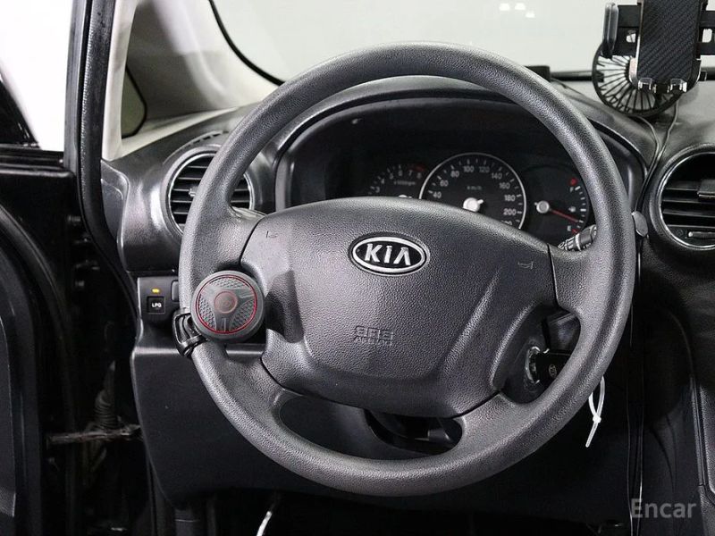 Kia Carens