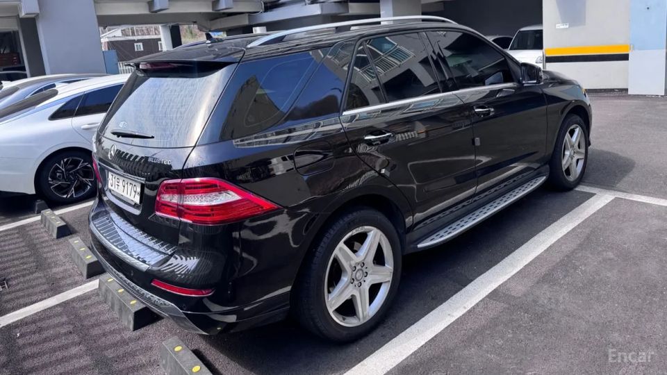 Mercedes-Benz M-class