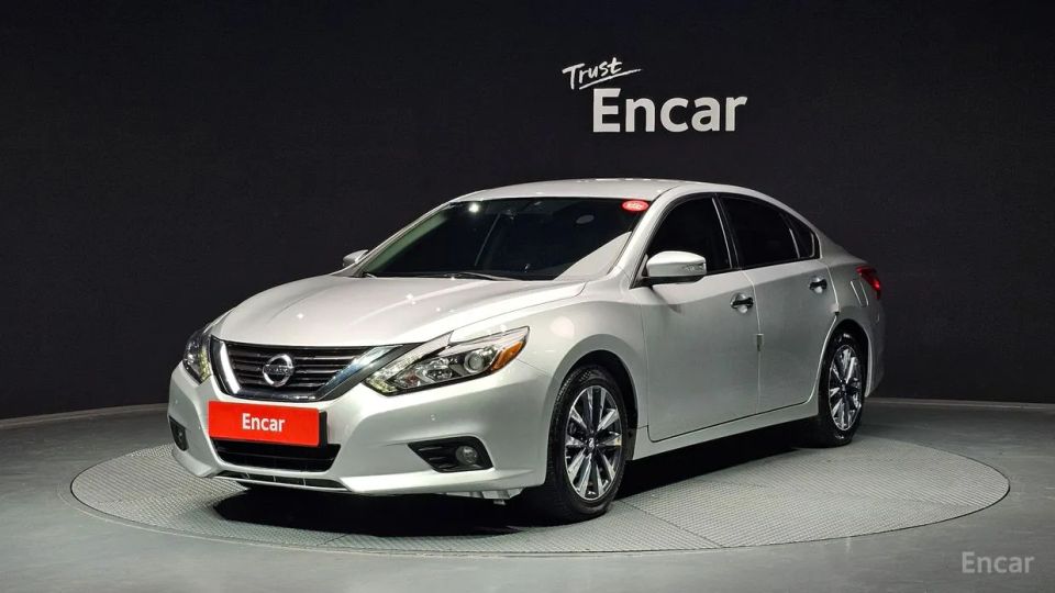 Nissan altima