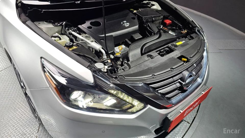 Nissan altima