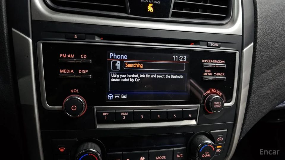 Nissan altima