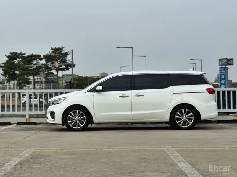 Kia Canival