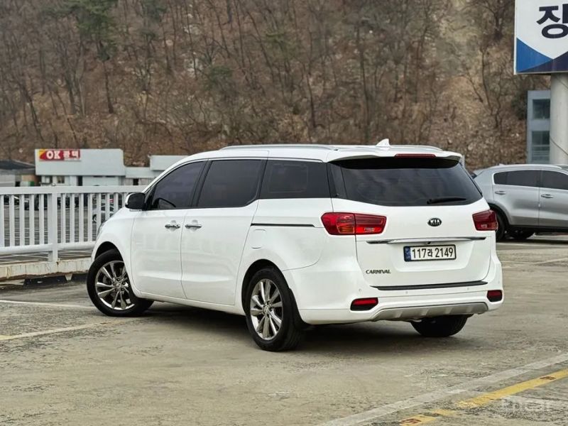 Kia Canival
