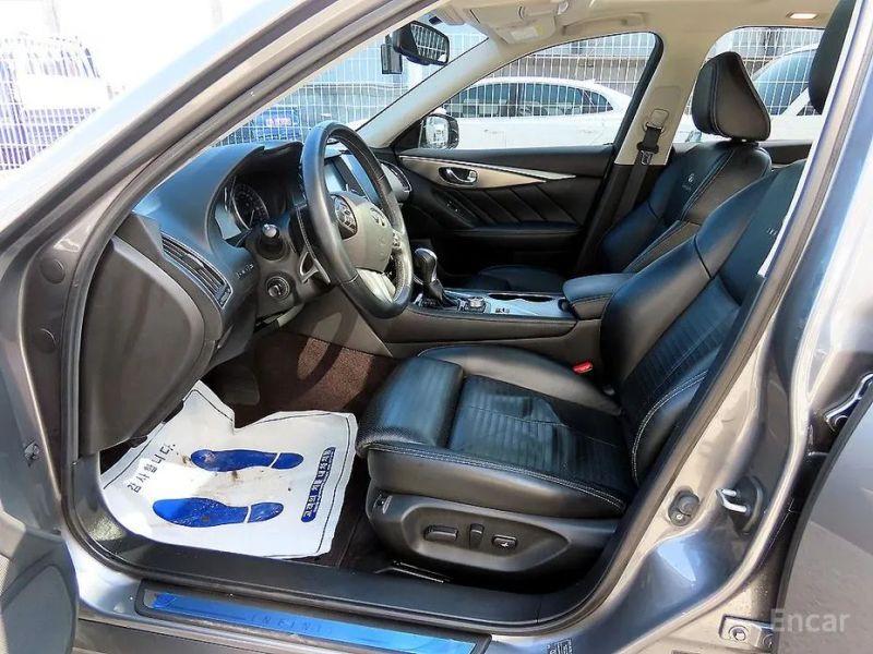 Infiniti Q50