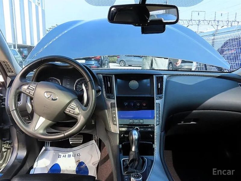 Infiniti Q50