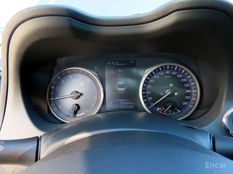 Infiniti Q50