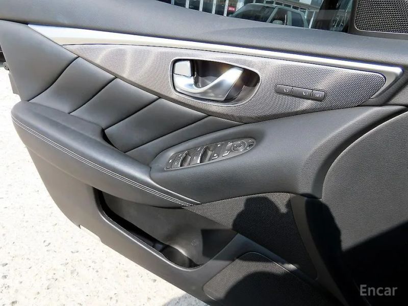 Infiniti Q50