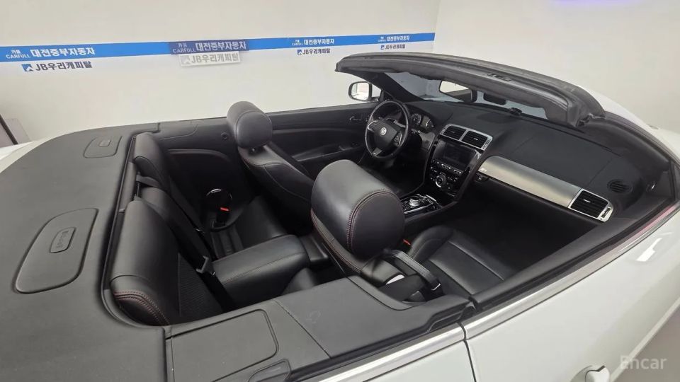 Jaguar XKR