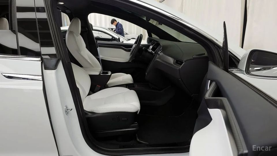 Tesla model-x