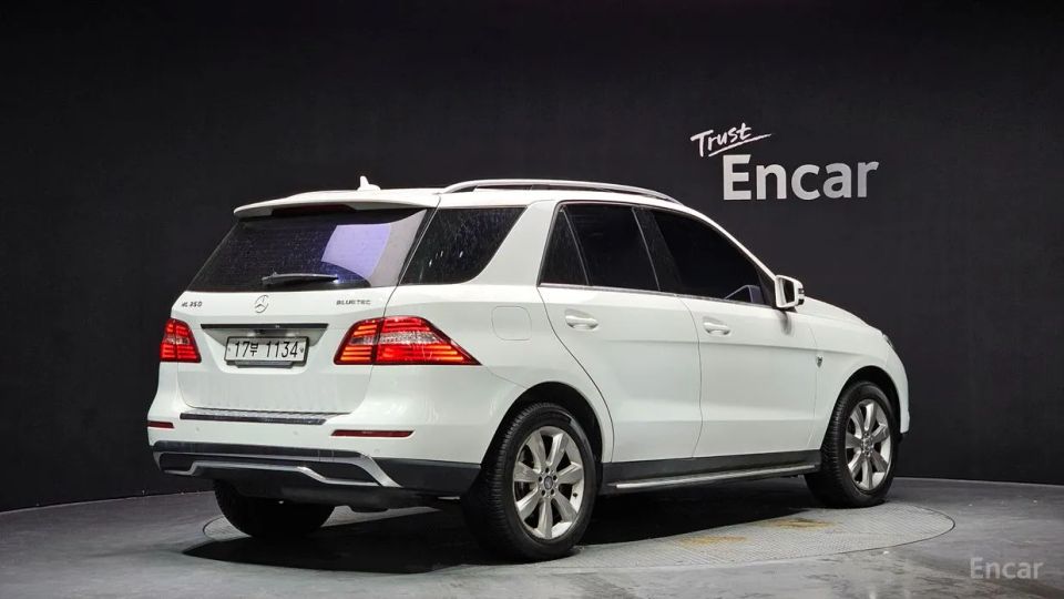 Mercedes-Benz M-class