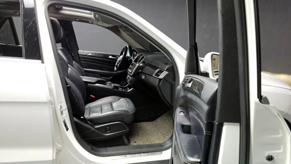 Mercedes-Benz M-class