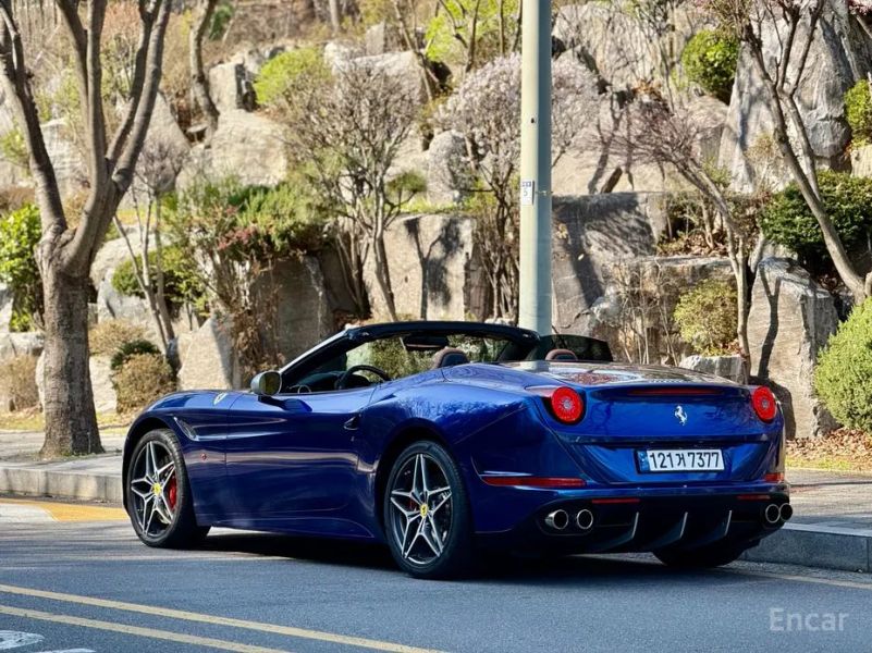 Ferrari California