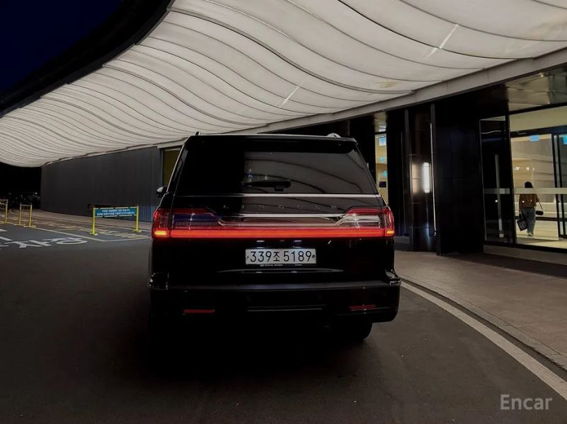 Lincoln Navigator