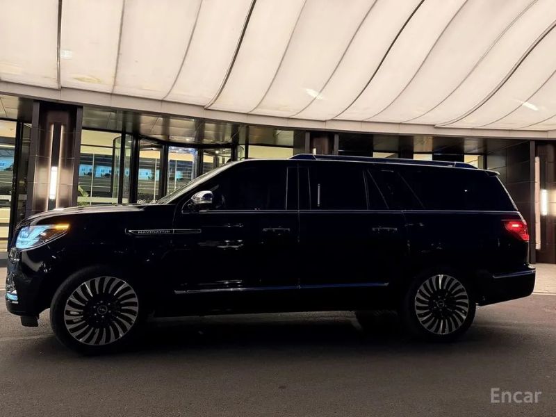Lincoln Navigator