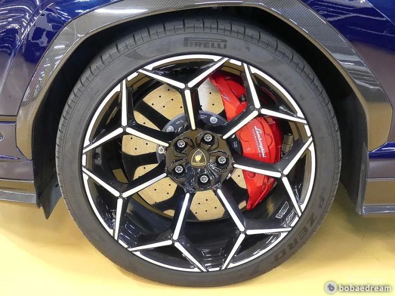Lamborghini urus