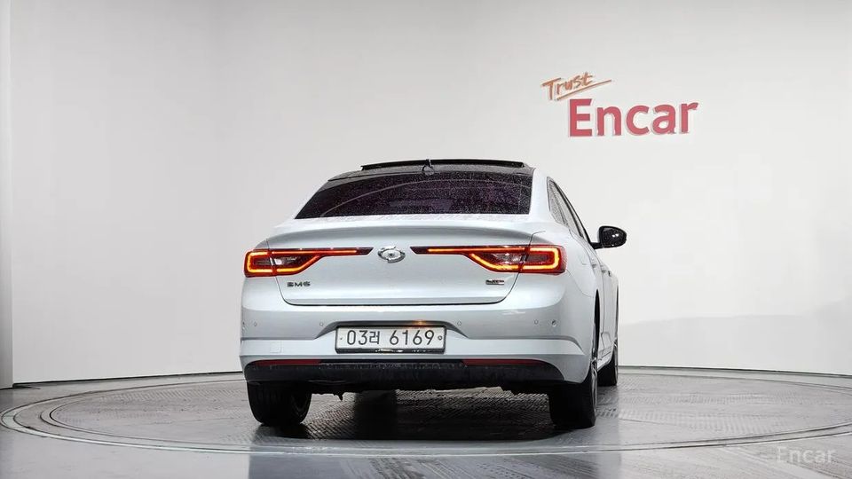 Renault-KoreaSamsung SM6